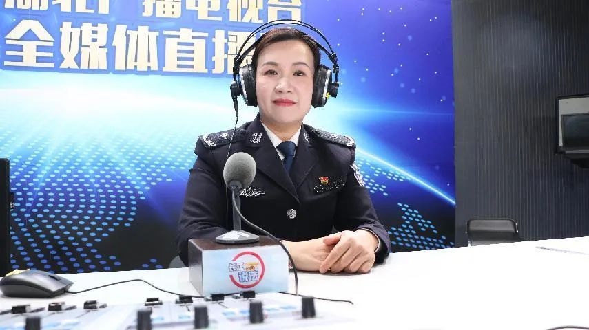 湖北廣電《長江說法》廣播節(jié)目開播近3個月，“廣播+電視+新媒體”融合傳播方式初具雛形