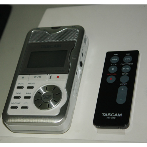 Tascam DR-2d(黑，白兩款) 數(shù)字隨身錄音機(jī)