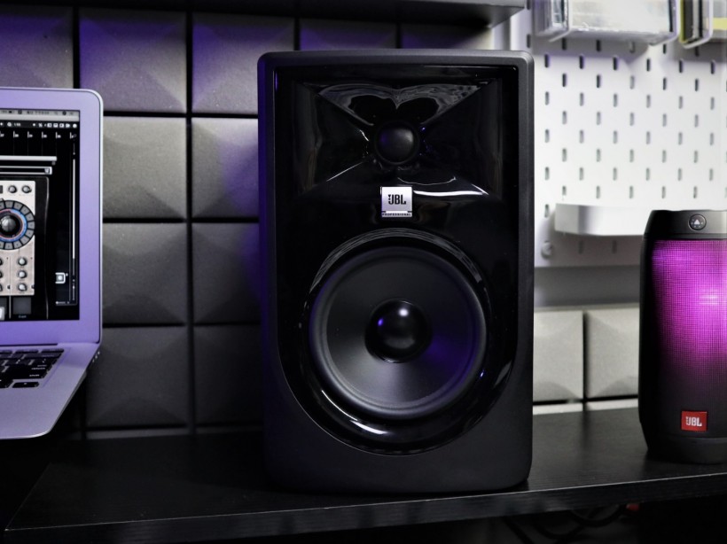 麗唱仍添錦上花——JBL 305P MkII 有源監(jiān)聽(tīng)音箱試用體驗(yàn)