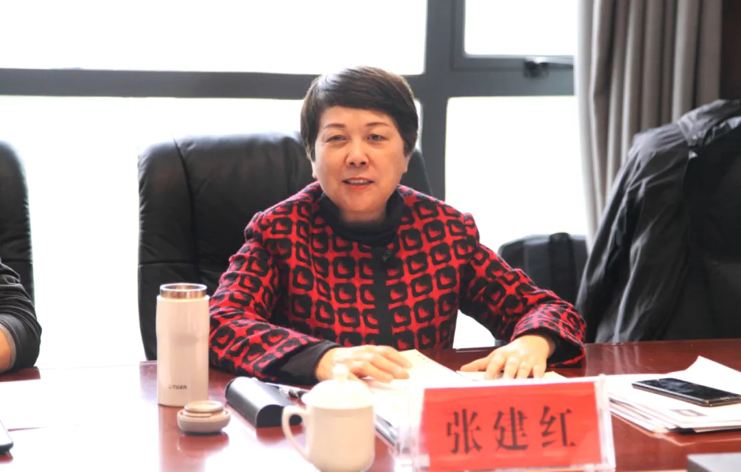 湖北廣電張建紅主持召開襄陽區(qū)域經(jīng)營調研督導專題會